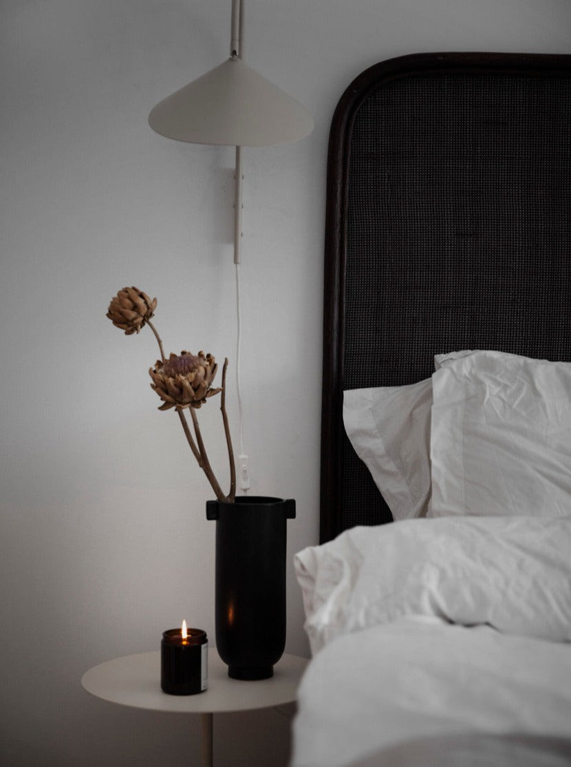 ERNST Schwarze Vase mit Henkel, Höhe 28 cm